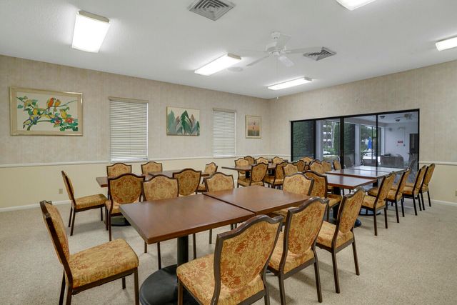 3636 WHITEHALL Drive 105, West Palm Beach, FL 33401