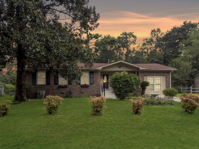 103 Wren Court, Summerville, SC 29485