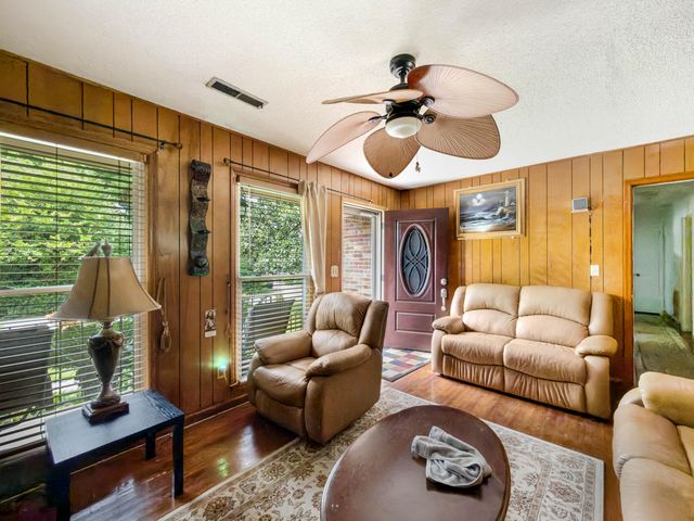 103 Wren Court, Summerville, SC 29485