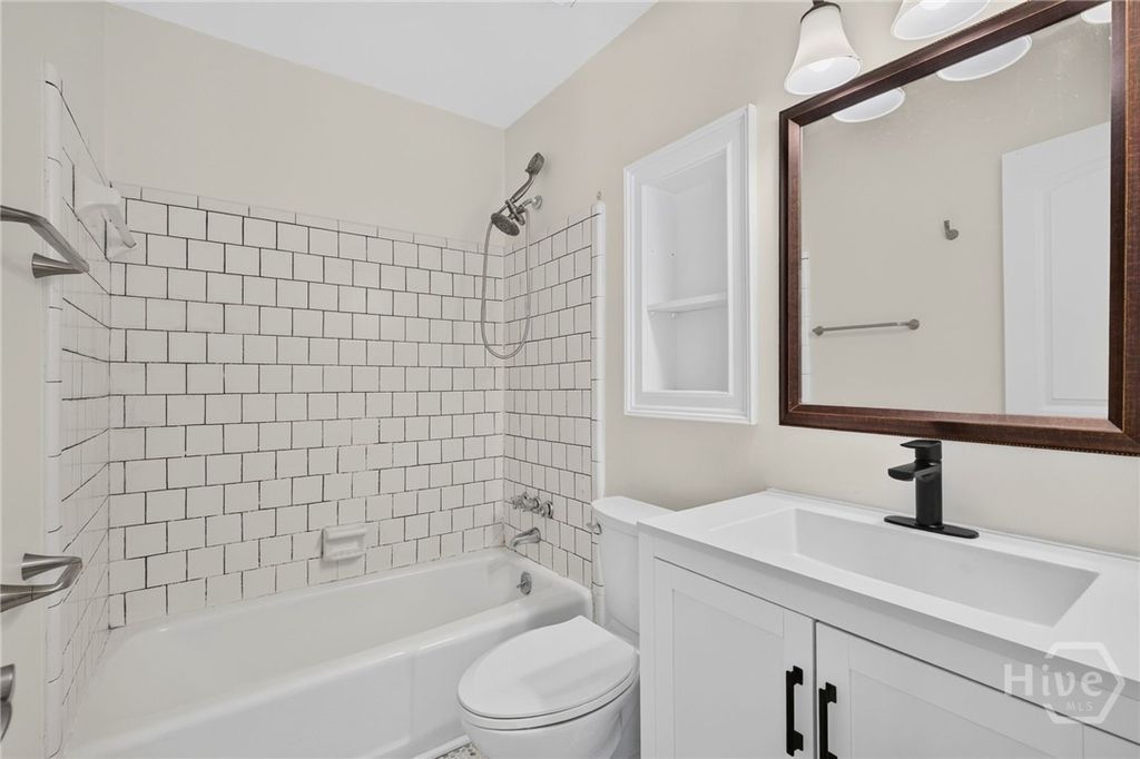 Image 29 of property listing at 110 Penn Waller Cove, Savannah, GA 31410