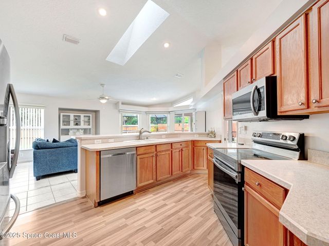 654 Sheridan Woods Drive, Melbourne, FL 32904