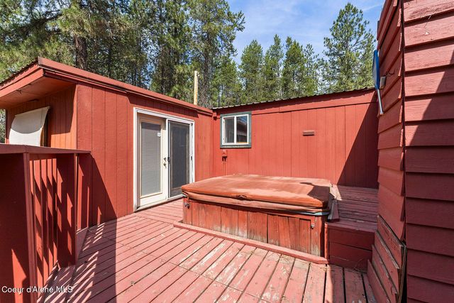 1246 Blanchard Cutoff, Blanchard, ID 83804