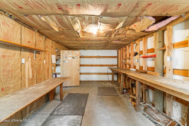 1246 Blanchard Cutoff, Blanchard, ID 83804