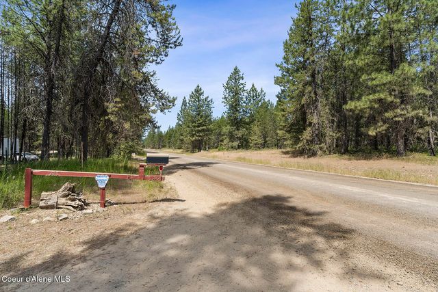 1246 Blanchard Cutoff, Blanchard, ID 83804