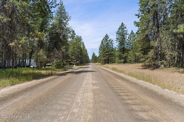 1246 Blanchard Cutoff, Blanchard, ID 83804