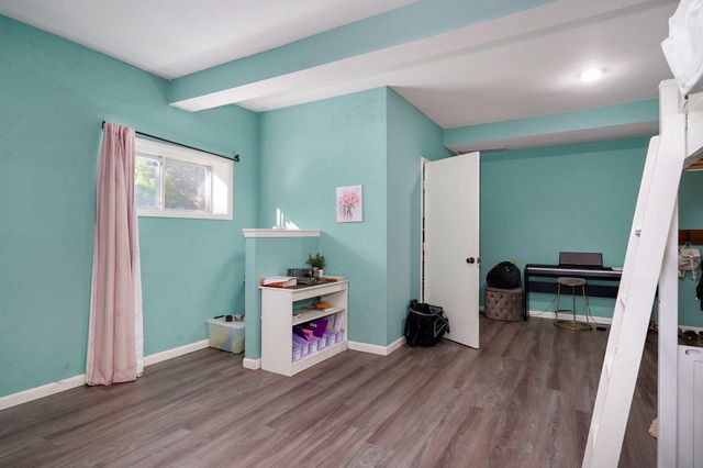 1410 S Briar Avenue, Springfield, MO 65809