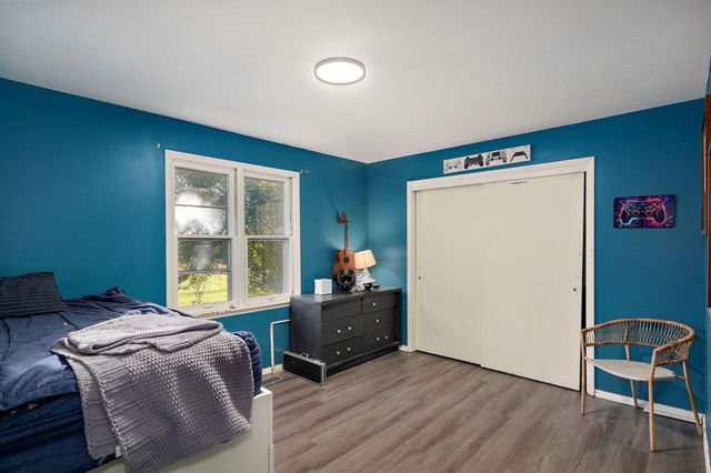 1410 S Briar Avenue, Springfield, MO 65809