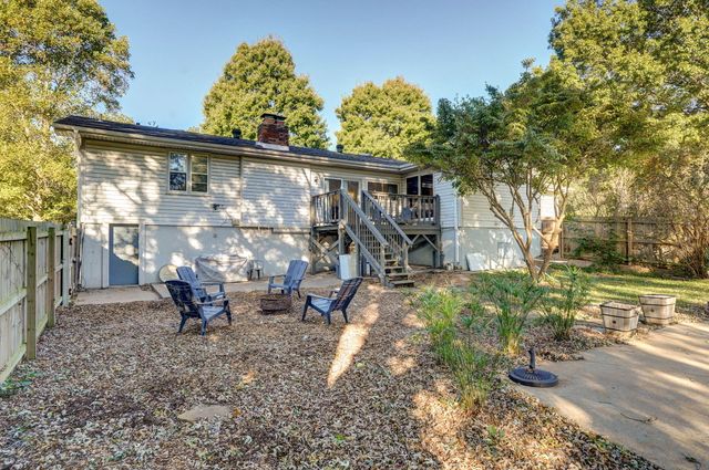 1410 S Briar Avenue, Springfield, MO 65809