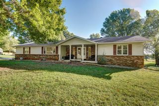 1410 S Briar Avenue, Springfield, MO 65809
