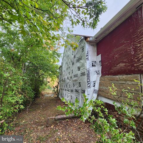 4953 D ST SE, Washington, DC 20019