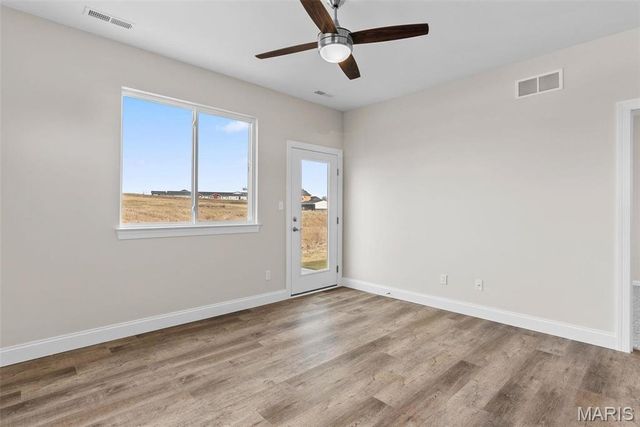 899 Walter Way, Washington, MO 63090