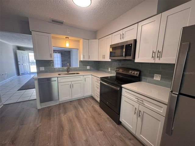 843 CAMBRIDGE COURT 843, Dunedin, FL 34698