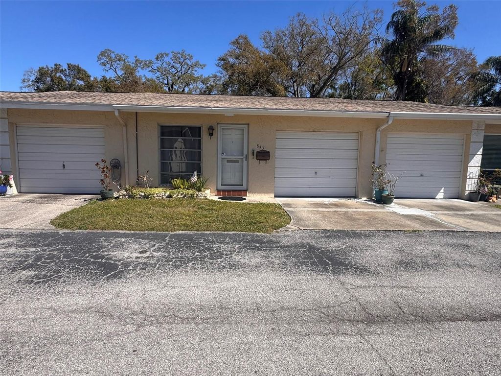 843 CAMBRIDGE COURT 843, Dunedin, FL 34698