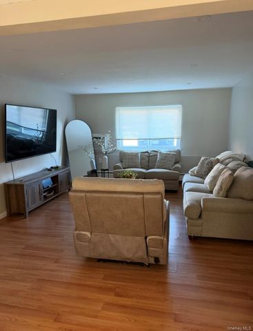 19 Tanager Road 1902, Monroe, NY 10950