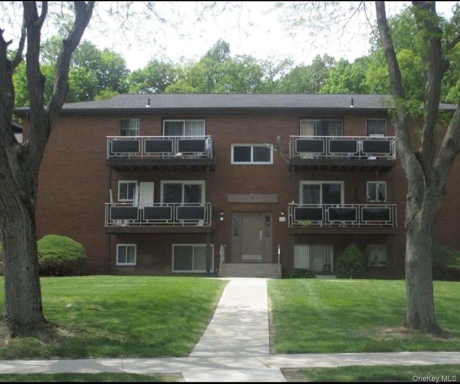 19 Tanager Road 1902, Monroe, NY 10950