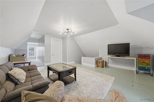 699 Richmond Avenue, Buffalo, NY 14222