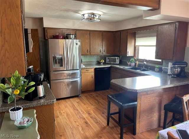 447 W Omar Street, Struthers, OH 44471