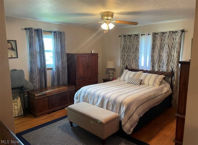 447 W Omar Street, Struthers, OH 44471
