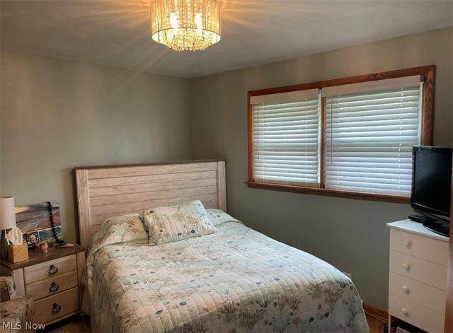 447 W Omar Street, Struthers, OH 44471