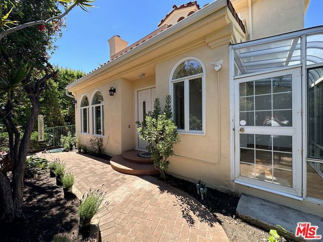 623 Palisades Avenue, Santa Monica, CA 90402