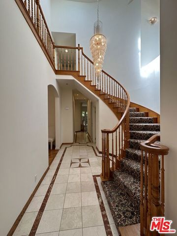 623 Palisades Avenue, Santa Monica, CA 90402