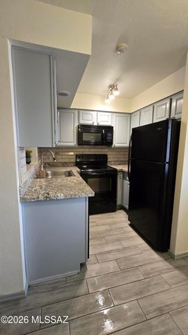 1810 E Blacklidge Dr Apt 114, Tucson, AZ 85719
