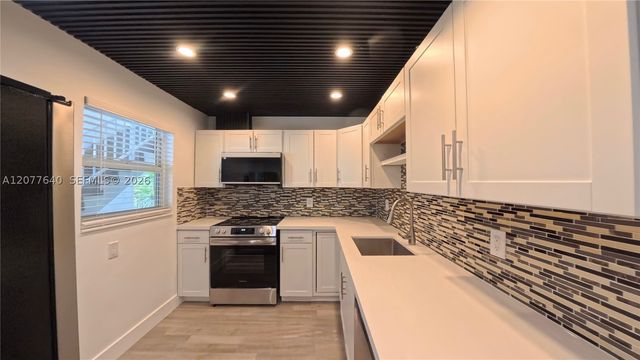 7745 SW 86th St D-323, Miami, FL 33143
