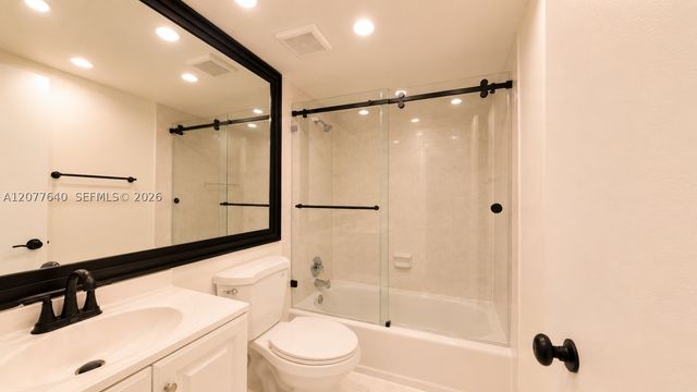 7745 SW 86th St D-323, Miami, FL 33143