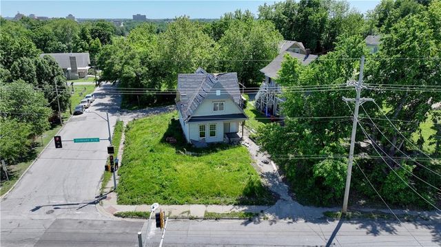 900 Cleveland Avenue, Kansas City, KS 66101