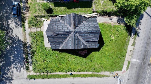 900 Cleveland Avenue, Kansas City, KS 66101