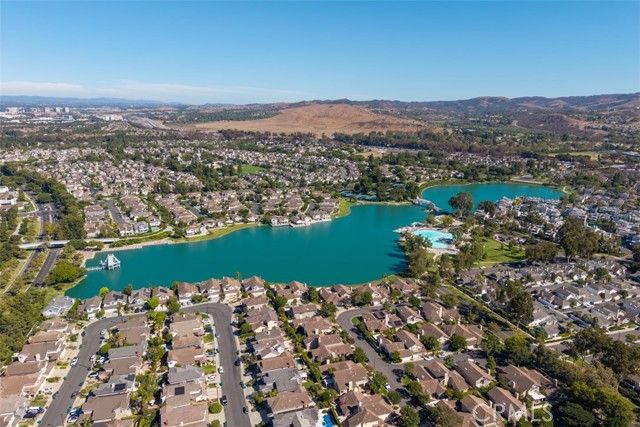 12 Woodleaf, Irvine, CA 92614