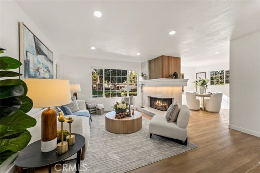 12 Woodleaf, Irvine, CA 92614