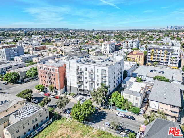 733 S Manhattan Place 402, Los Angeles, CA 90005