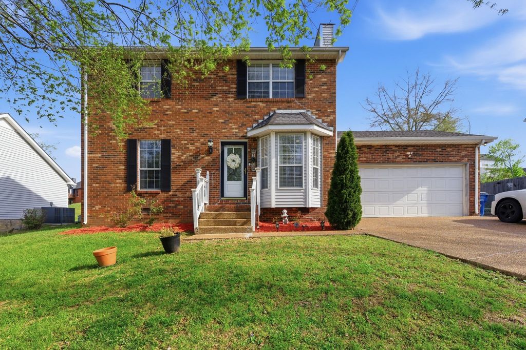 1140 Campbell Rd, Goodlettsville, TN 37072