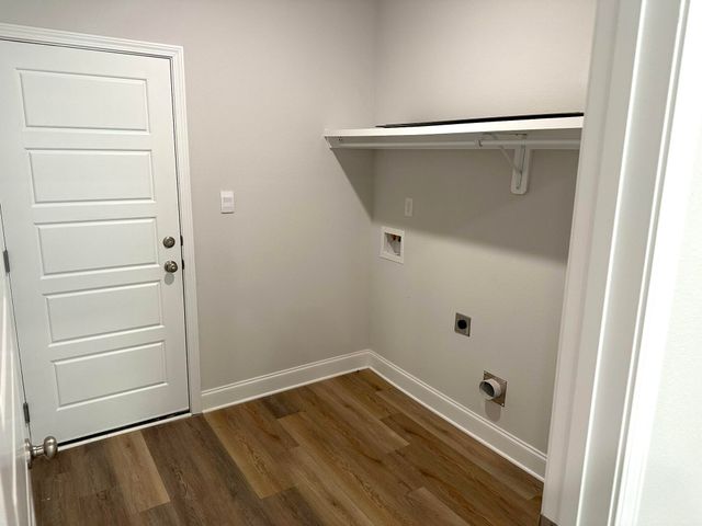 90 Parish Rd., Sumrall, MS 39482