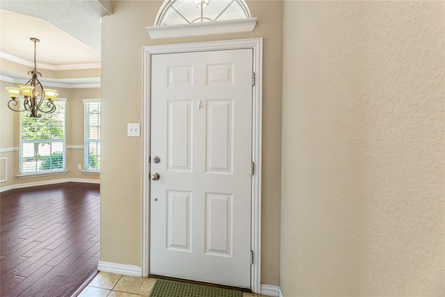 928 Wellington Drive, Lewisville, TX 75067