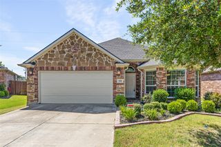 928 Wellington Drive, Lewisville, TX 75067