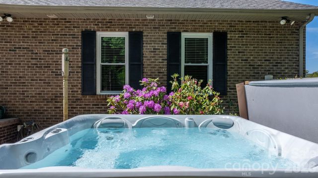 4946 Butner Drive, Hickory, NC 28602