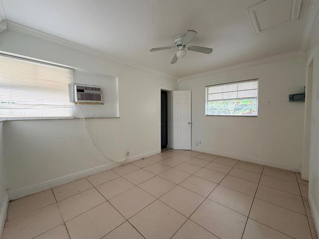 2438 Thomas Street 3, Hollywood, FL 33020