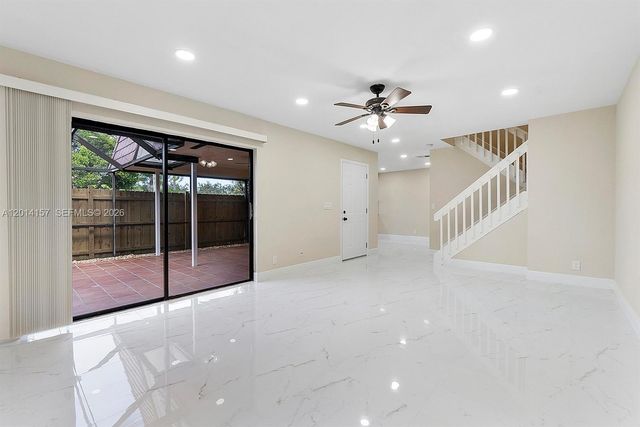 7744 W Courtyard Run W, Boca Raton, FL 33433