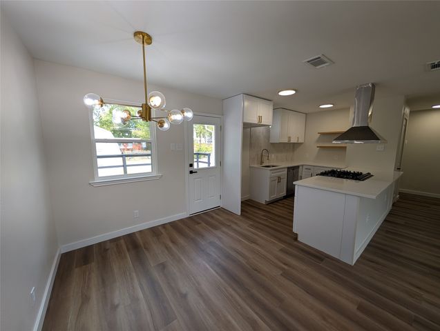 2807 Andrea Lane, Dallas, TX 75228