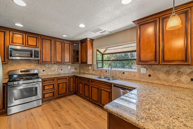 24126 Green Valley Road, Auburn, CA 95602