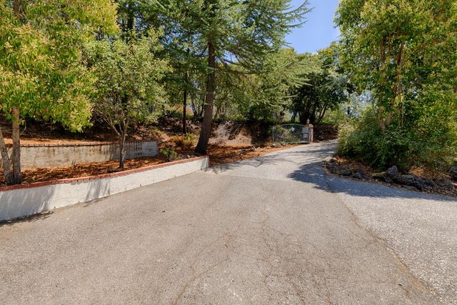 24126 Green Valley Road, Auburn, CA 95602