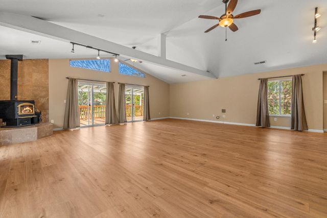 24126 Green Valley Road, Auburn, CA 95602