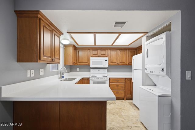 3635 N 37TH Street 7, Phoenix, AZ 85018