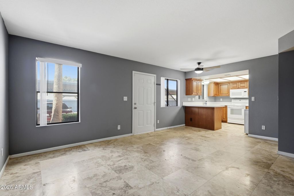 3635 N 37TH Street 7, Phoenix, AZ 85018