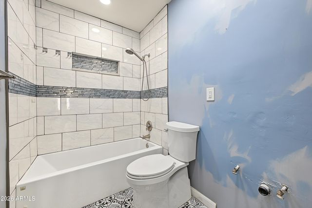 3332 W MONTEROSA Street, Phoenix, AZ 85017