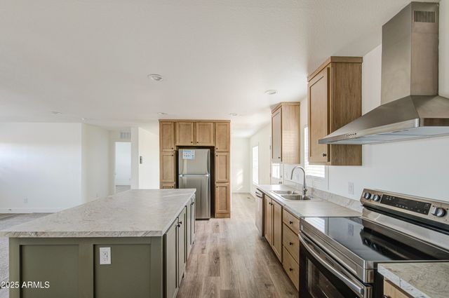 34489 W SOUTH MOUNTAIN Avenue, Tonopah, AZ 85354