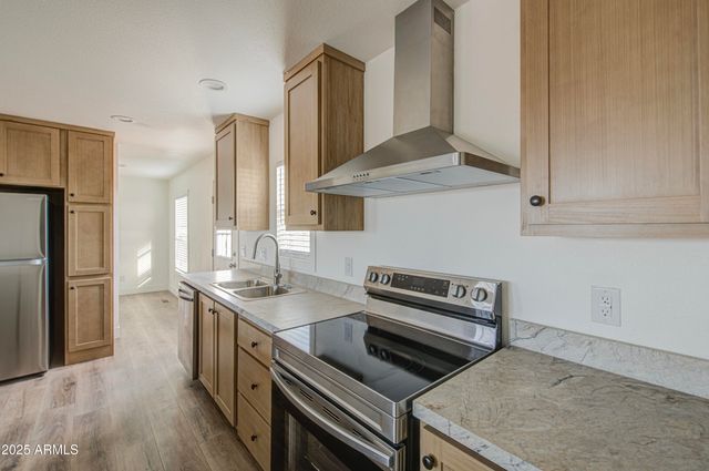 34489 W SOUTH MOUNTAIN Avenue, Tonopah, AZ 85354