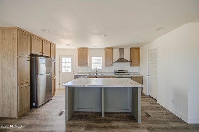 34489 W SOUTH MOUNTAIN Avenue, Tonopah, AZ 85354